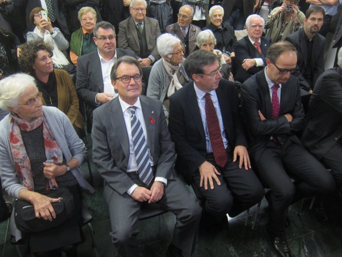 El pte.De la Generalitat, Artur Mas, y el director de CatDem, Joaquim Colominas