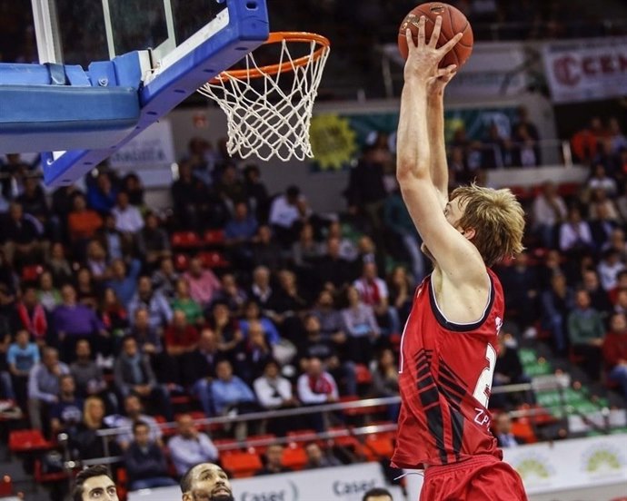 CAI Zaragoza vs. Ratiopharm Ulm, Norel Henk. 