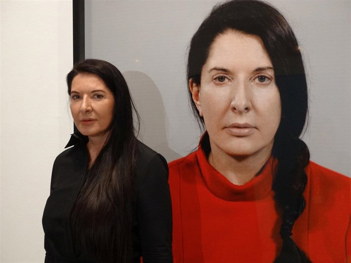 Marina Abramovic CAC Málaga Exposición Performance