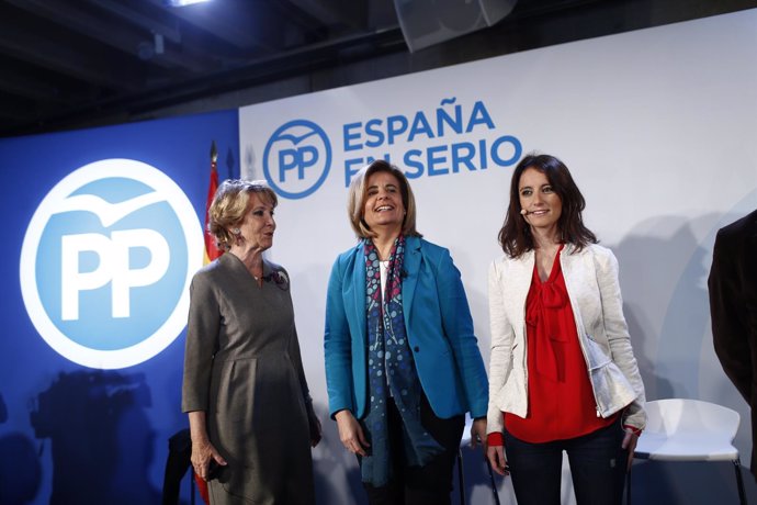 Andrea Levy, Fátima Báñez y Esperanza Aguirre en un acto
