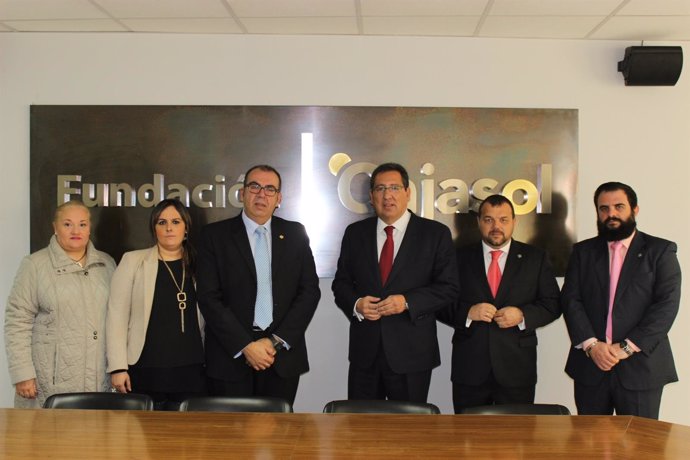 Acuerdo entre la Fundación Cajasol y la hdad del Descendimiento. 
