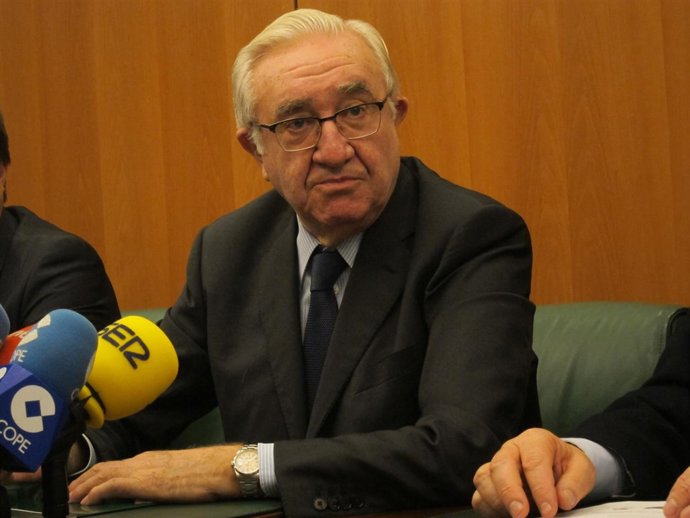 El presidente de Caja Rural de Asturias, José María Quirós