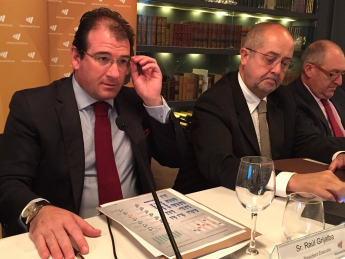 El pte. De Manpower R.Grijalba y el conseller F.Puig