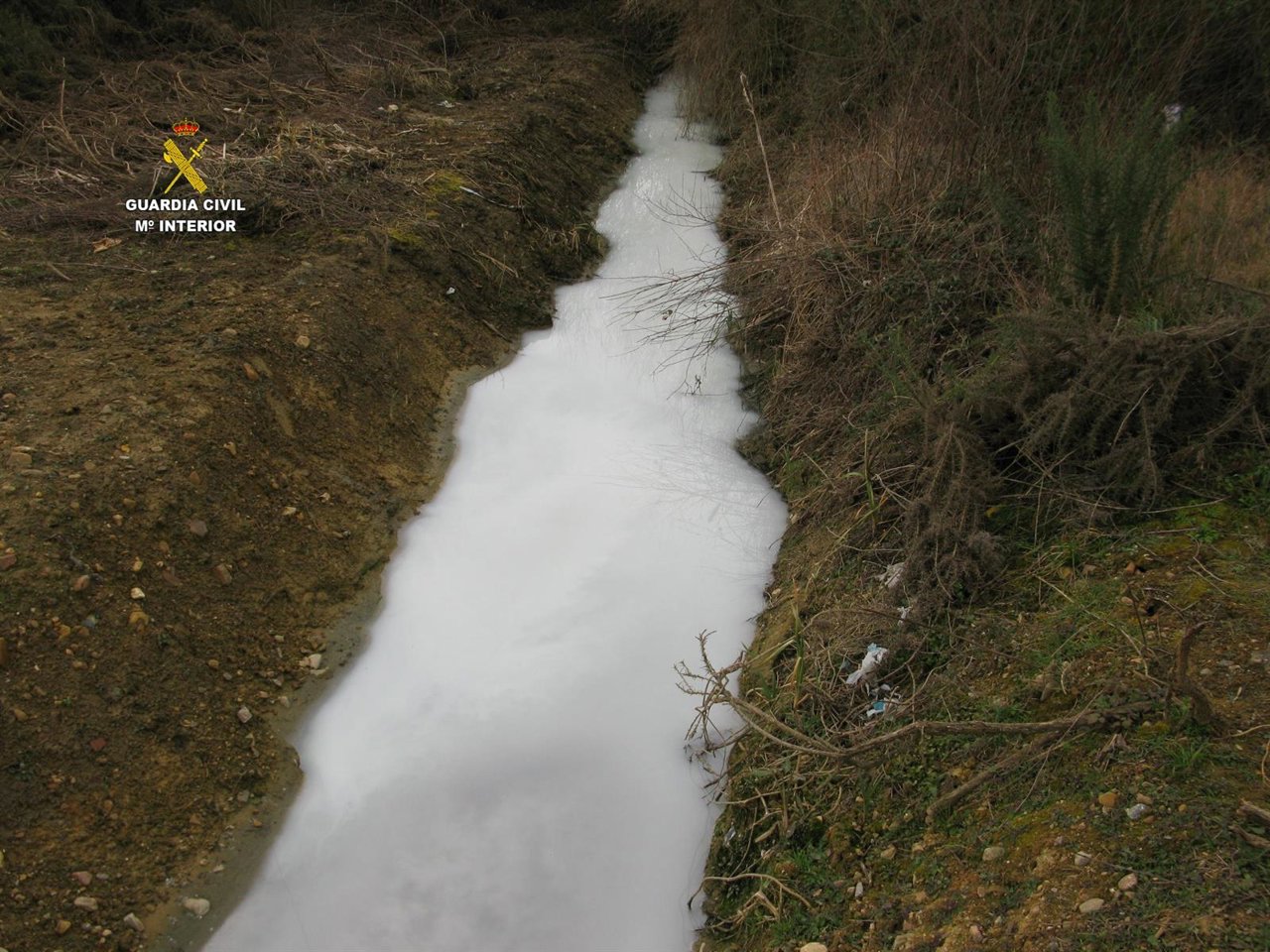 Imagen del vertido en Cubillos (León)