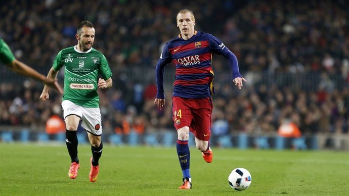 Jeremy Mathieu, jugador del FC Barcelona contra el Villanovense 