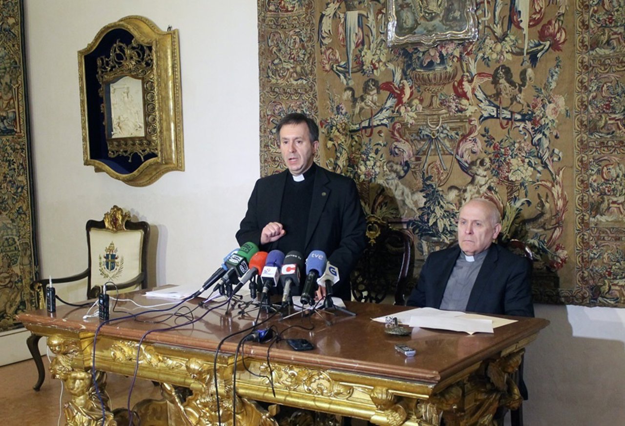 Rueda de prensa sobre apertura de la Puerta de la Misericordia.