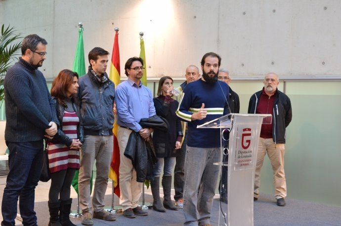 Rueda de prensa de Ganemos Cájar en la sede de la Diputación de Granada.