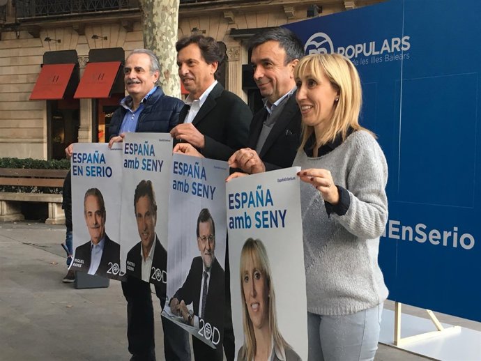 Isern, Ramis, Vidal y Soler acto pegada de carteles
