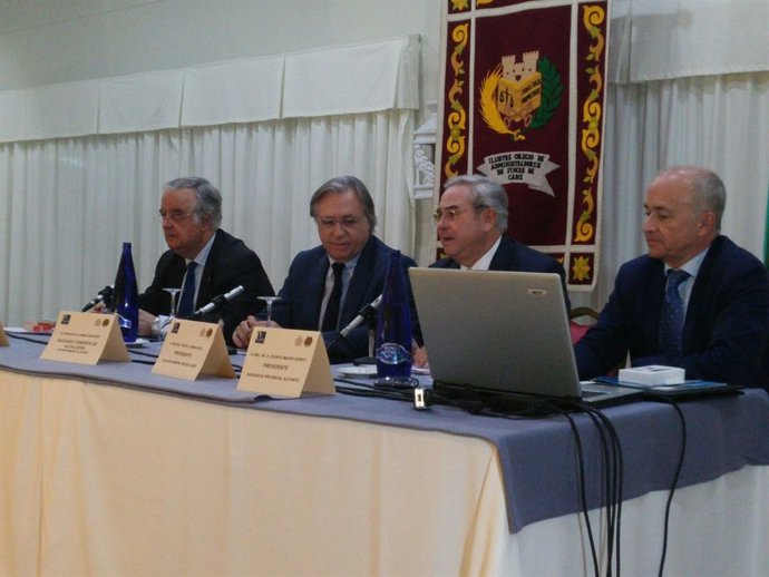 Encuentro Poder Judicial-Administradores de Fincas en Jerez