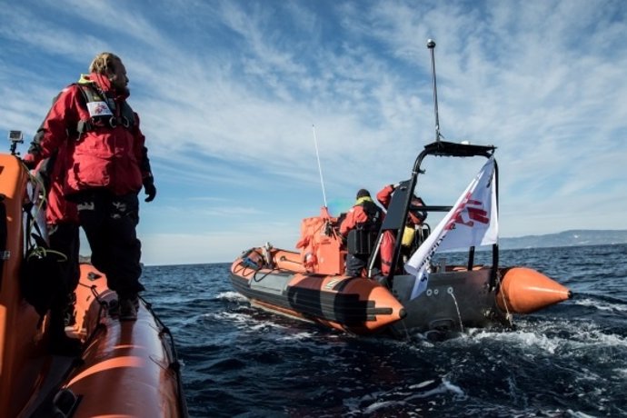 MSF y Greenpeace ponen en marcha una operación conjunta de rescate en el Egeo