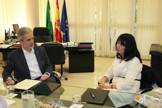 La Junta suscribe un convenio de colaboración con el Organismo Andino de Salud