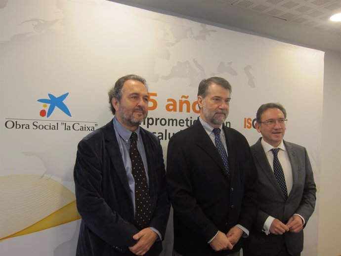 A.Plasència (ISGlobal), P.Alonso (OMS) y J.Giró (Fundación Bancaria La Caixa)