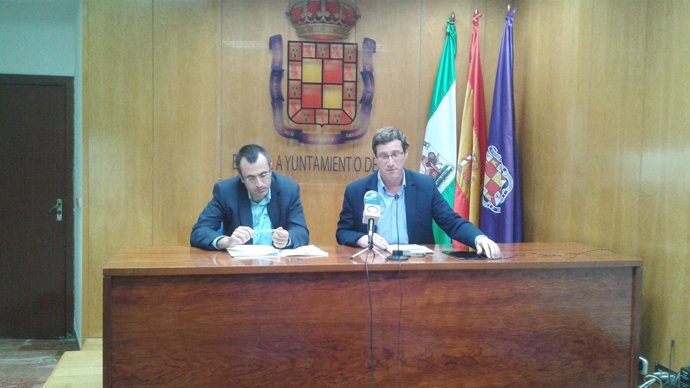 Mnauel Bonilla y Miguel Contreras en la rueda de prensa