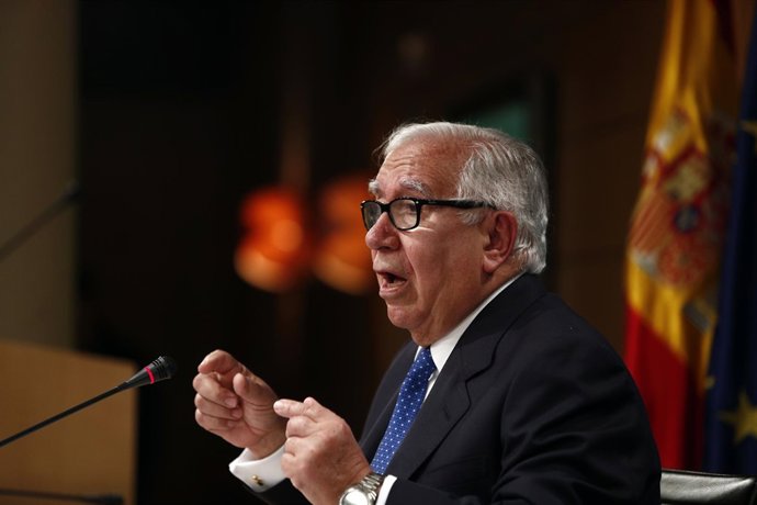 Catedrático De Hacienda Pública, Manuel Lagares