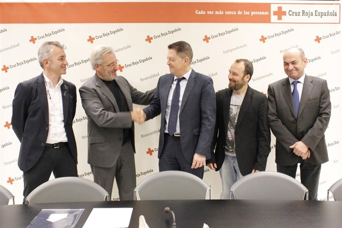 FIRMA CONVENIO CONDIMENTAL FILMS Y CRUZ ROJA