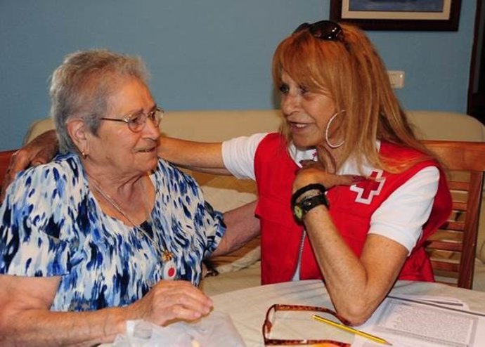 Voluntaria de Cruz Roja