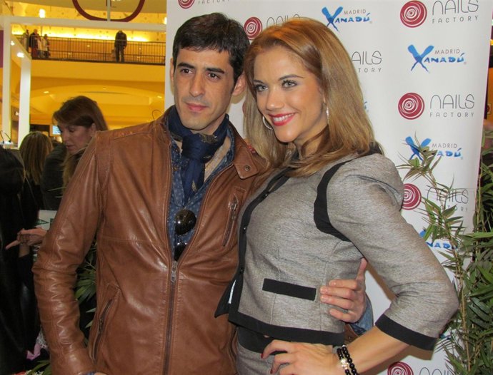 VICTOR JANEIRO Y BEATRIZ TRAPOTE