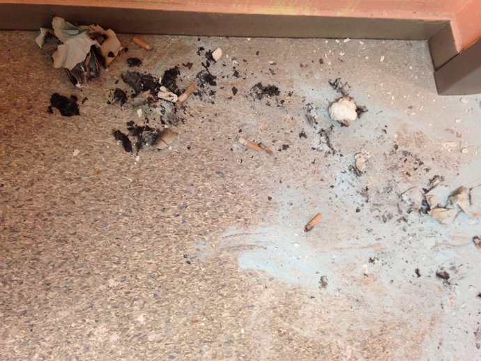 Colillas en el Hospital de Cáceres