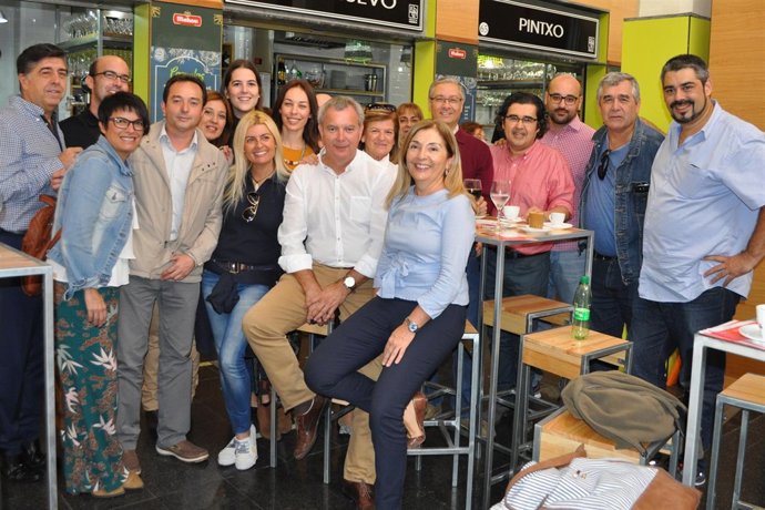 Integrantes de la coalición electoral PSOE-NC