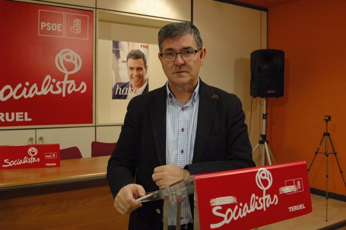 El secretario general del Partido Socialista (PSOE) en Teruel, Vicente Guillén.