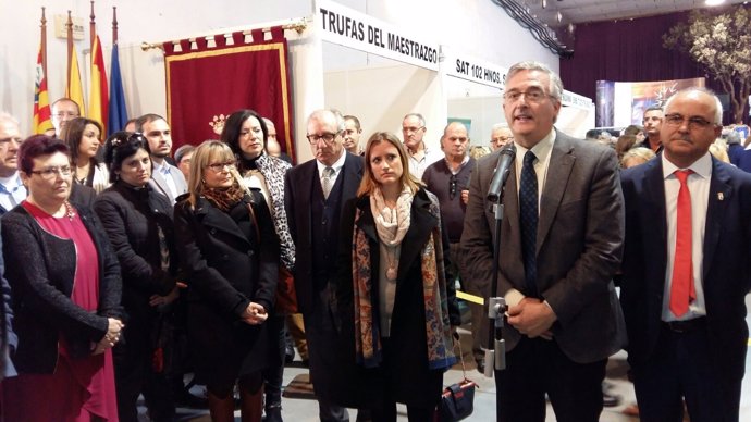 Joaquín Olona en la inauguración de la XV Feria de la Trufa en Sarrión, Fitruf.
