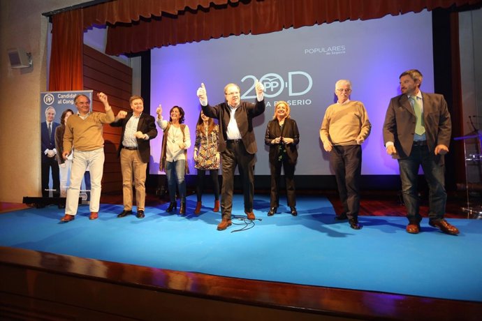 Herrera arropa a los candidatos de Segovia.