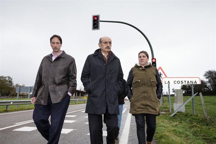 Mazón visita las obras en la localidad de La Costana