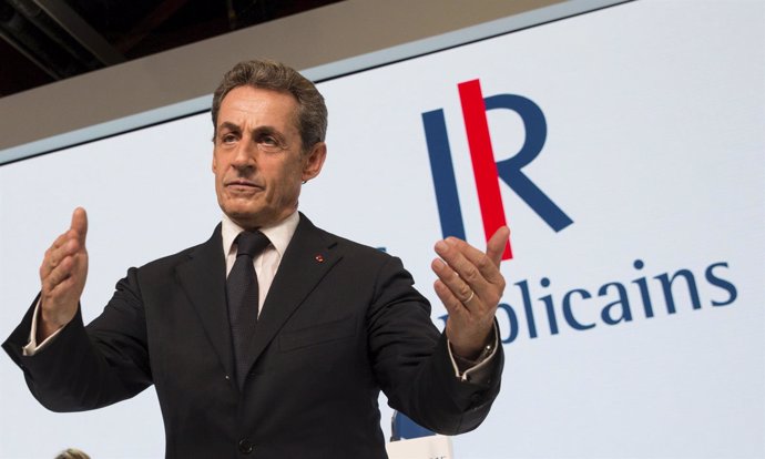 El líder del partido conservador francés Los Republicanos, Nicolas Sarkozy