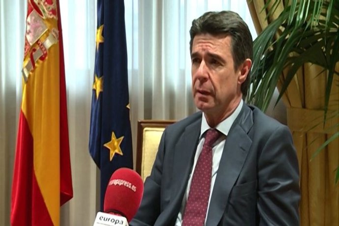 Soria cree que Abengoa no puede responsabilizar al Gobierno