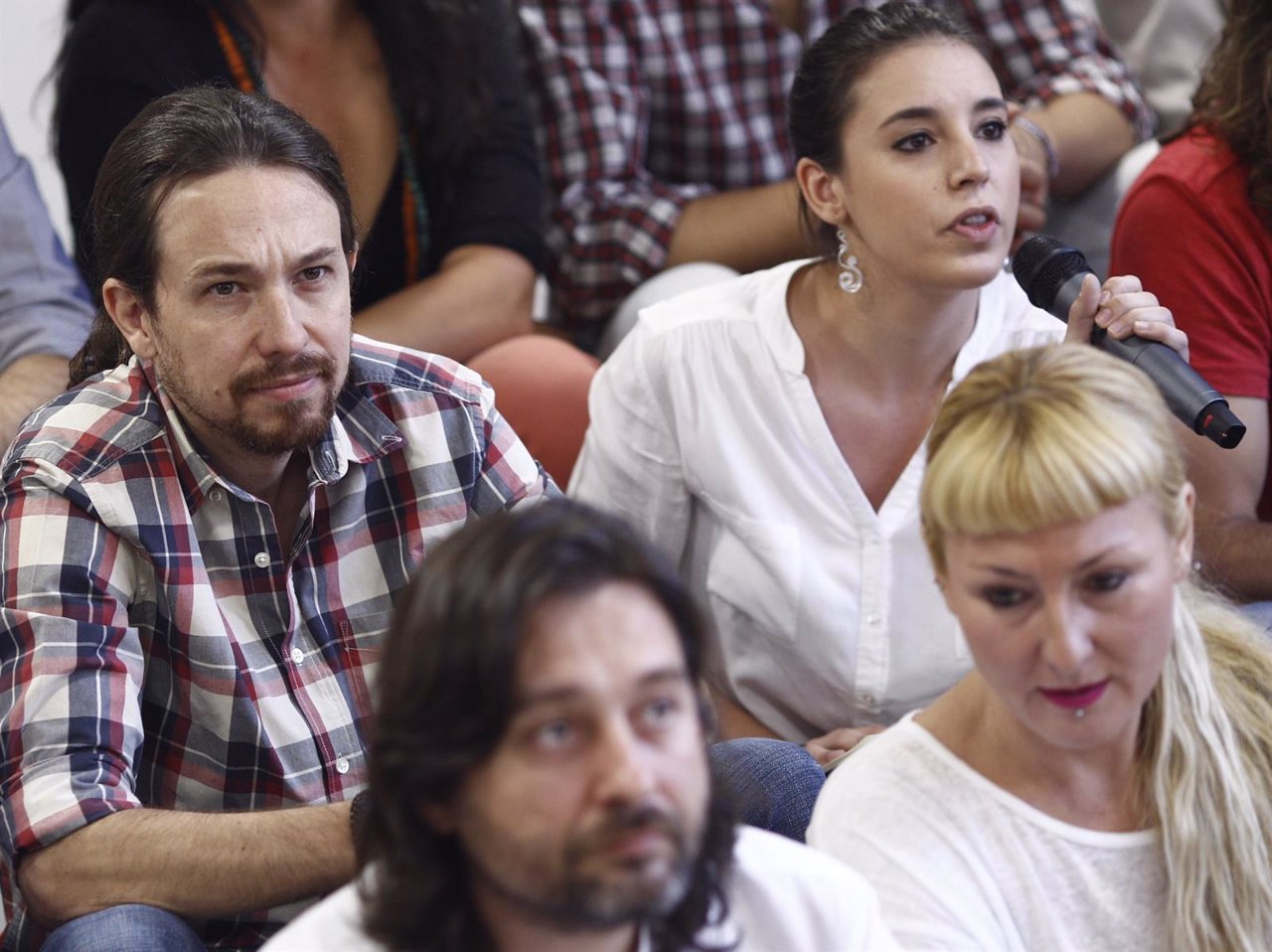 Pablo Iglesias e Irene Montero en la presentación de Ruta del cambio de Podemos