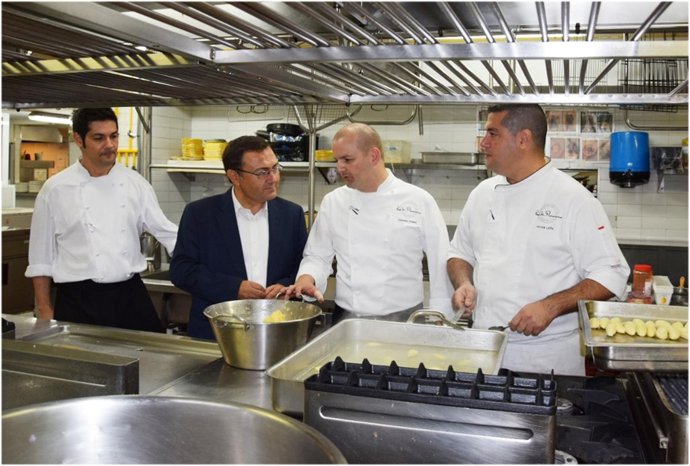 Heredia elecciones generales hotel marbella visita