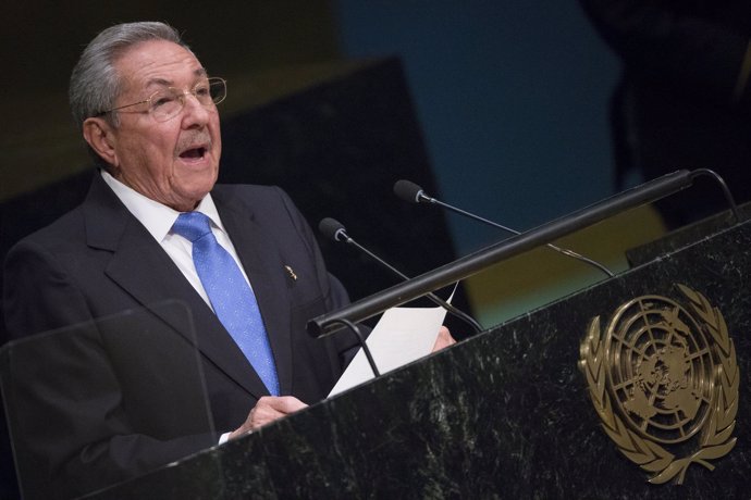 Cuban President Castro addresses attendees during the 70th session of the United