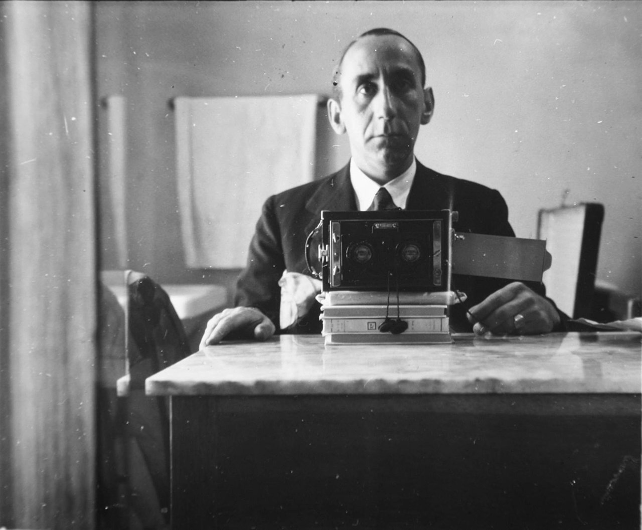 Hecho acoge una exposición sobre autorretratos, organizada por DPH