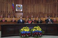 Oposición y oficialismo en Venezuela chocan por el control de la televisión parlamentaria