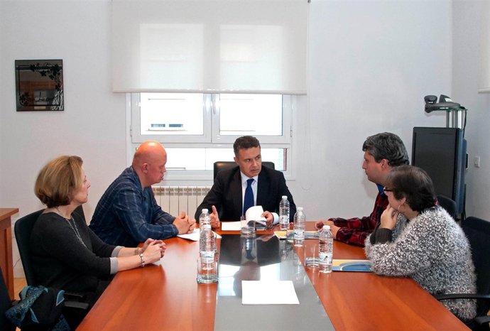 Escobar, durante su encuentro con los autogestores