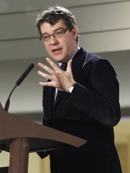 Álvaro Nadal en un foro