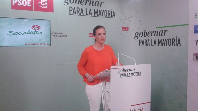La secretaria de Igualdad y Equidad del PSOE-A, Elena Ruiz. 