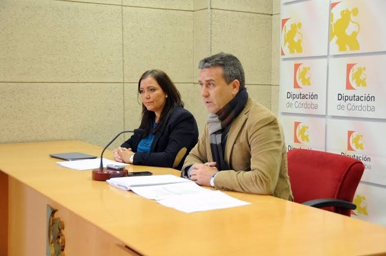 Carrillo y Sánchez exponen el Plan de Apoyo Económico que se ha aprobado
