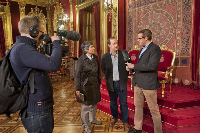 Häggman con Mikel Arregi y Paula Kasares