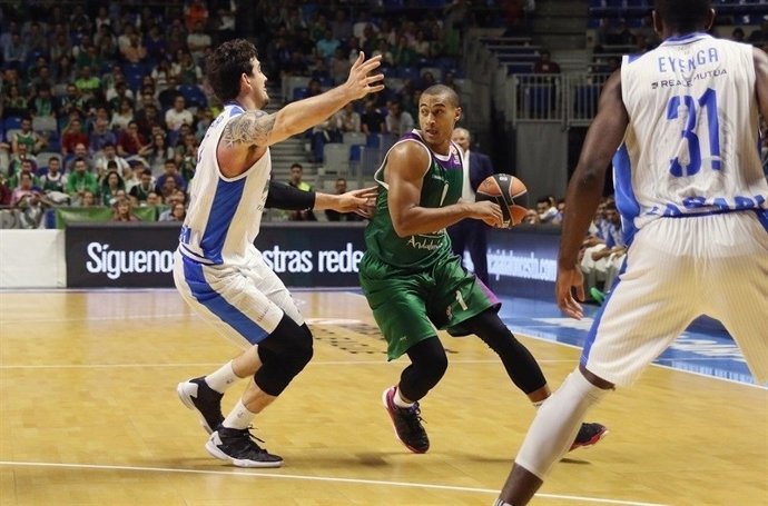 Edwin Jackson en el Unicaja - Dinamo Sassari