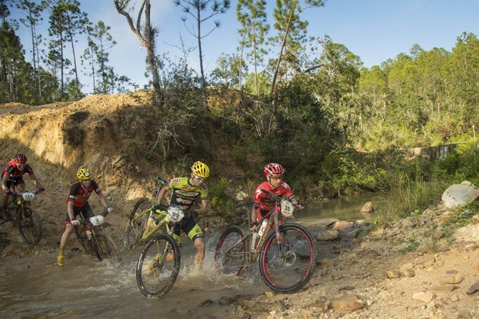 Participantes en le Titan Tropic by Gaes