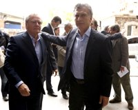 Tres presidentes para Argentina en doce horas