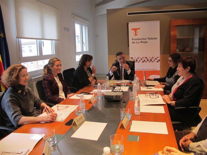 Escobar preside la reunión del Patronato