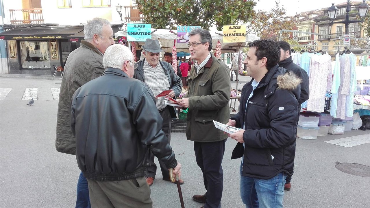 El candidato Ingancio Prendes en Pravia