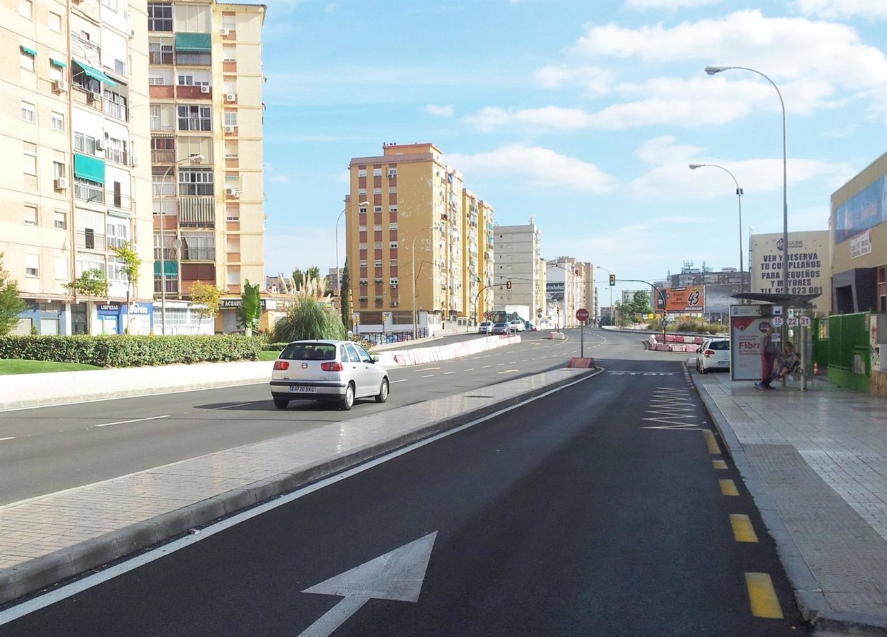 Avenida Juan XXIII rasante metro Málaga