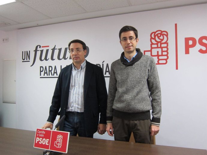 Los socialistas Fernando Pablos (izquierda) y José Luis Mateos (derecha)