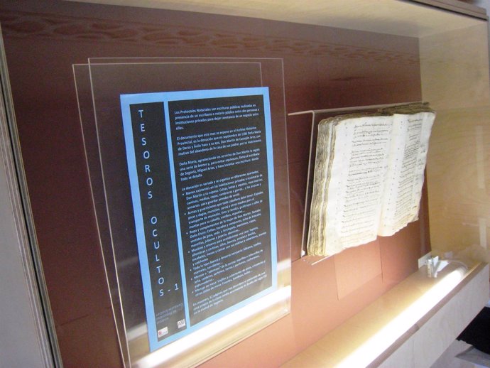Protocolo notarial que exhibe el Archivo