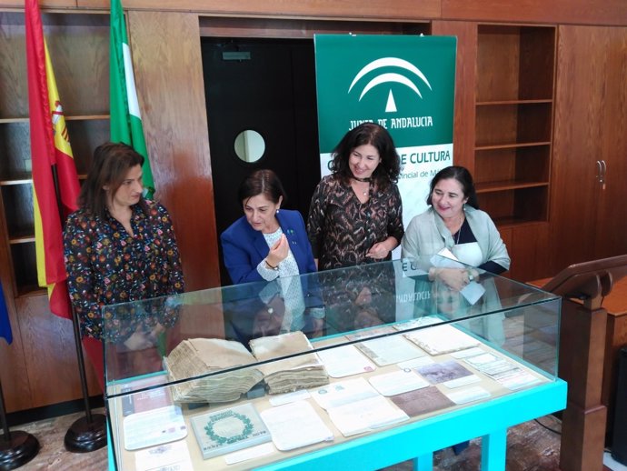 Francisca Montiel, Monsalud Bautista, Esther Cruces, Archivo Histórico Municipal