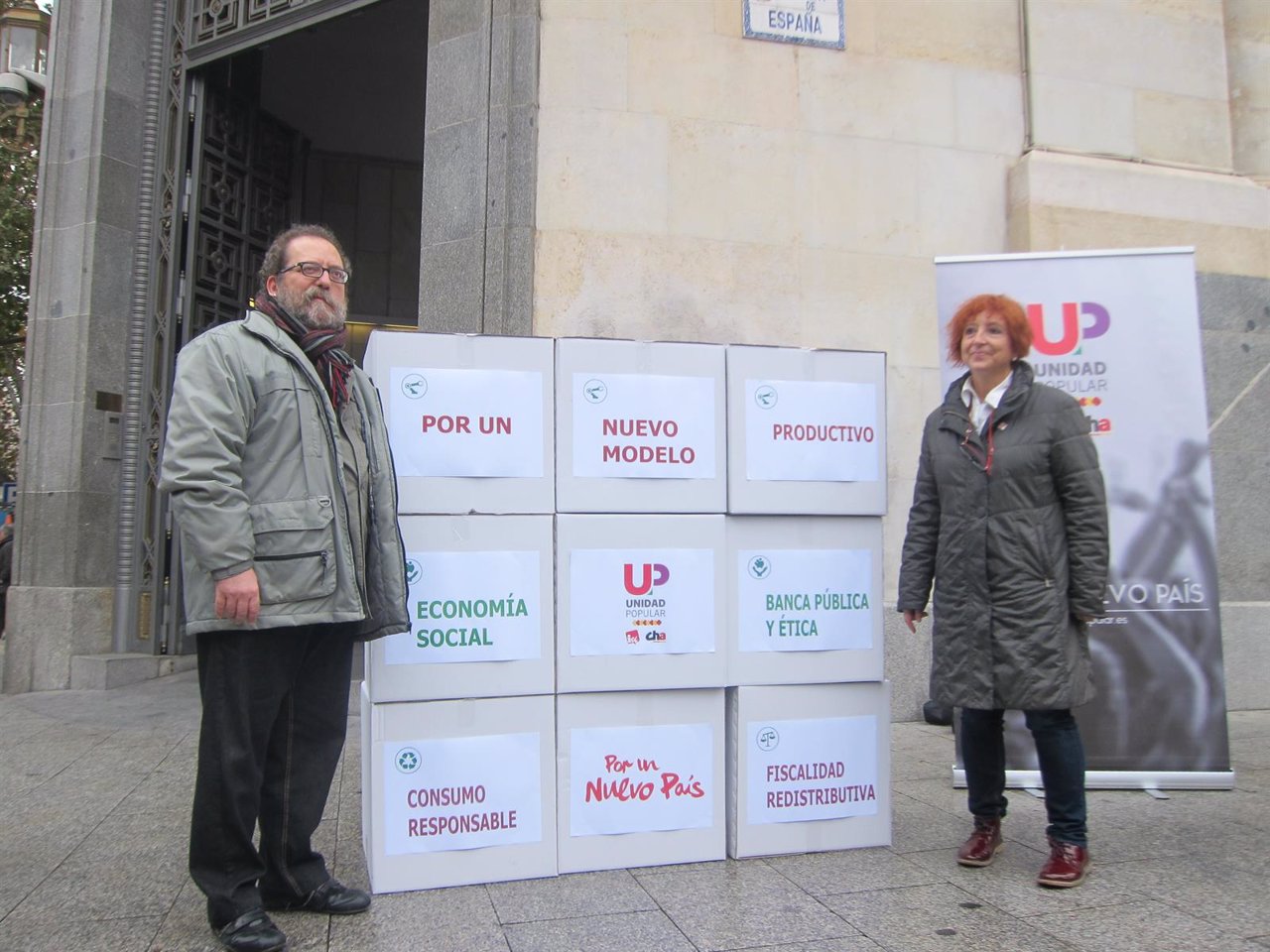 Los candidatos de Unidad Popular frente al Banco de España