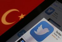 Turquía multa por primera vez a Twitter por permitir la difusión de "propaganda terrorista"